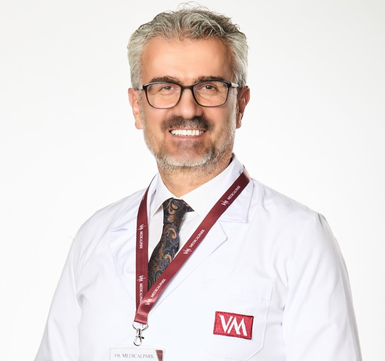 İÇ HASTALIKLARI UZMANI DR. ÖĞR. ÜYESİ MUSTAFA DOĞAN, BAKIMSIZ KLİMALARIN LEJYONER HASTALIĞINA...