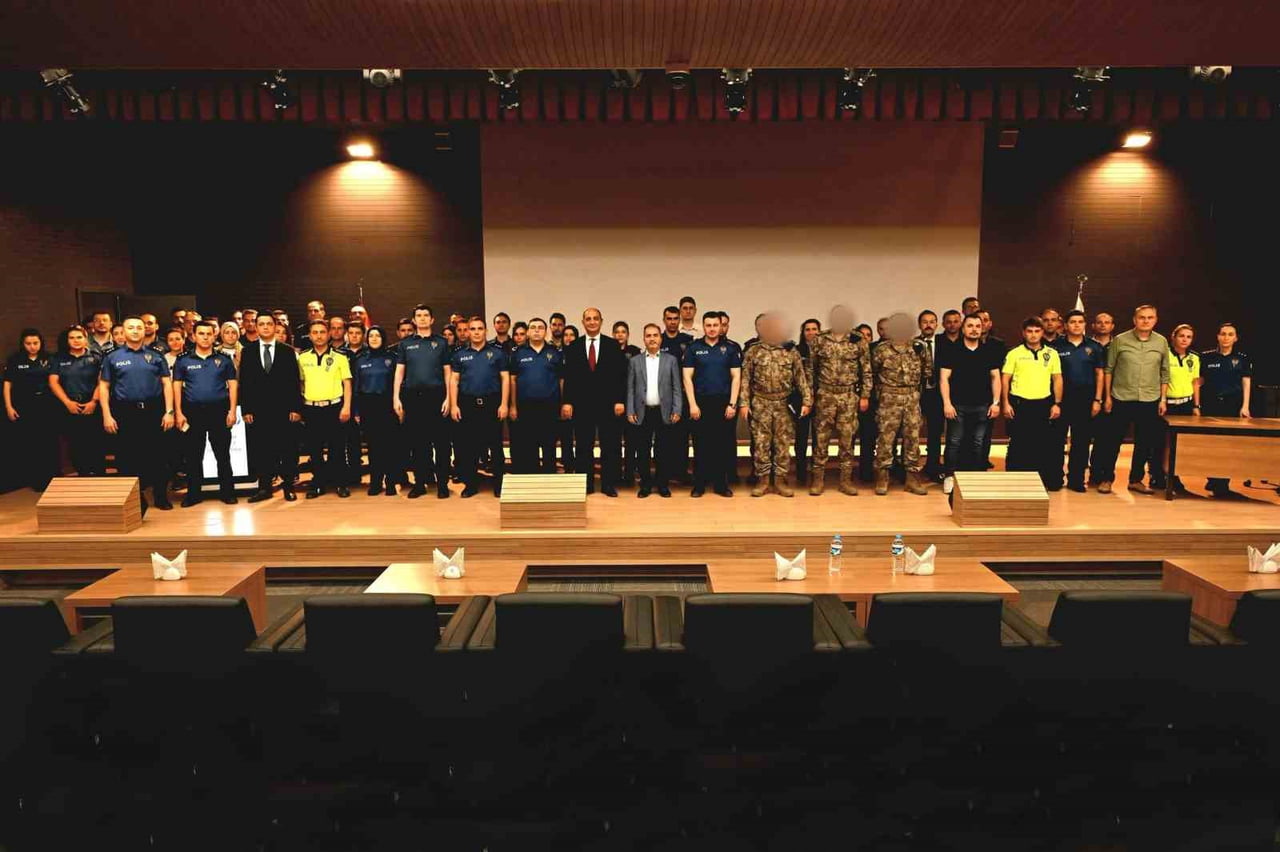 İL EMNİYET MÜDÜRÜ ONUR KARABURUN’UN  TALİMATIYLA;  E BAŞTA BİRİM AMİRLERİ OLMAK ÜZERE MÜDÜRLÜK...