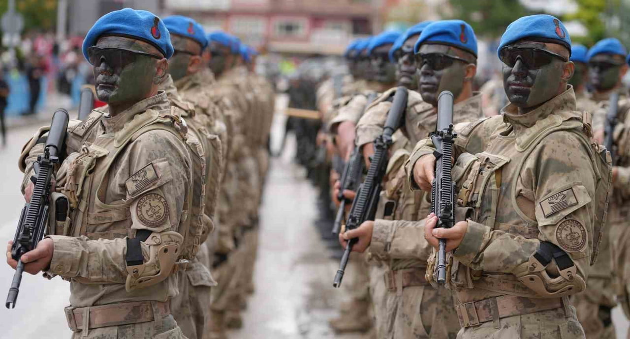 İL JANDARMA KOMUTANLIĞI KOMADOLARI TÖRENDE HAZIR BULUNDU