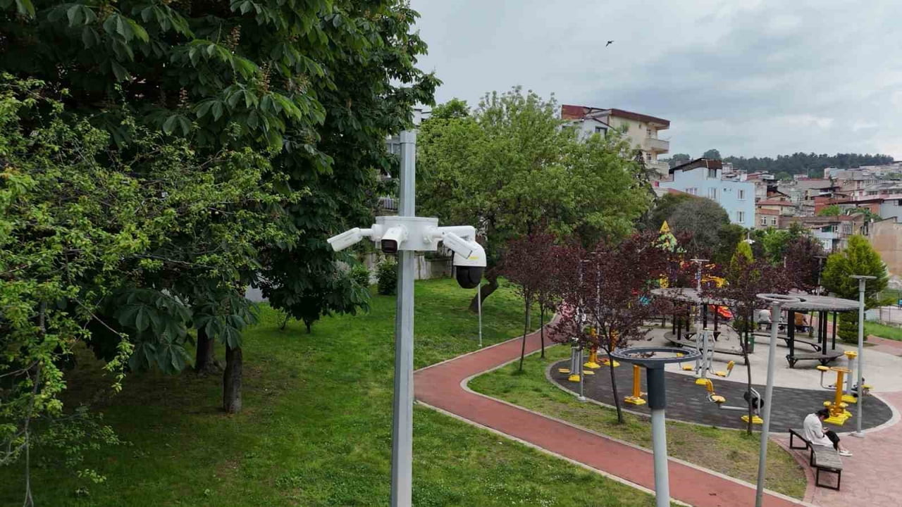 İLKADIM BELEDİYESİ’NİN ÇOCUKLARIN VE AİLELERİN GÜVENLİ ALANLARDA VAKİT GEÇİREBİLMESİ AMACIYLA...