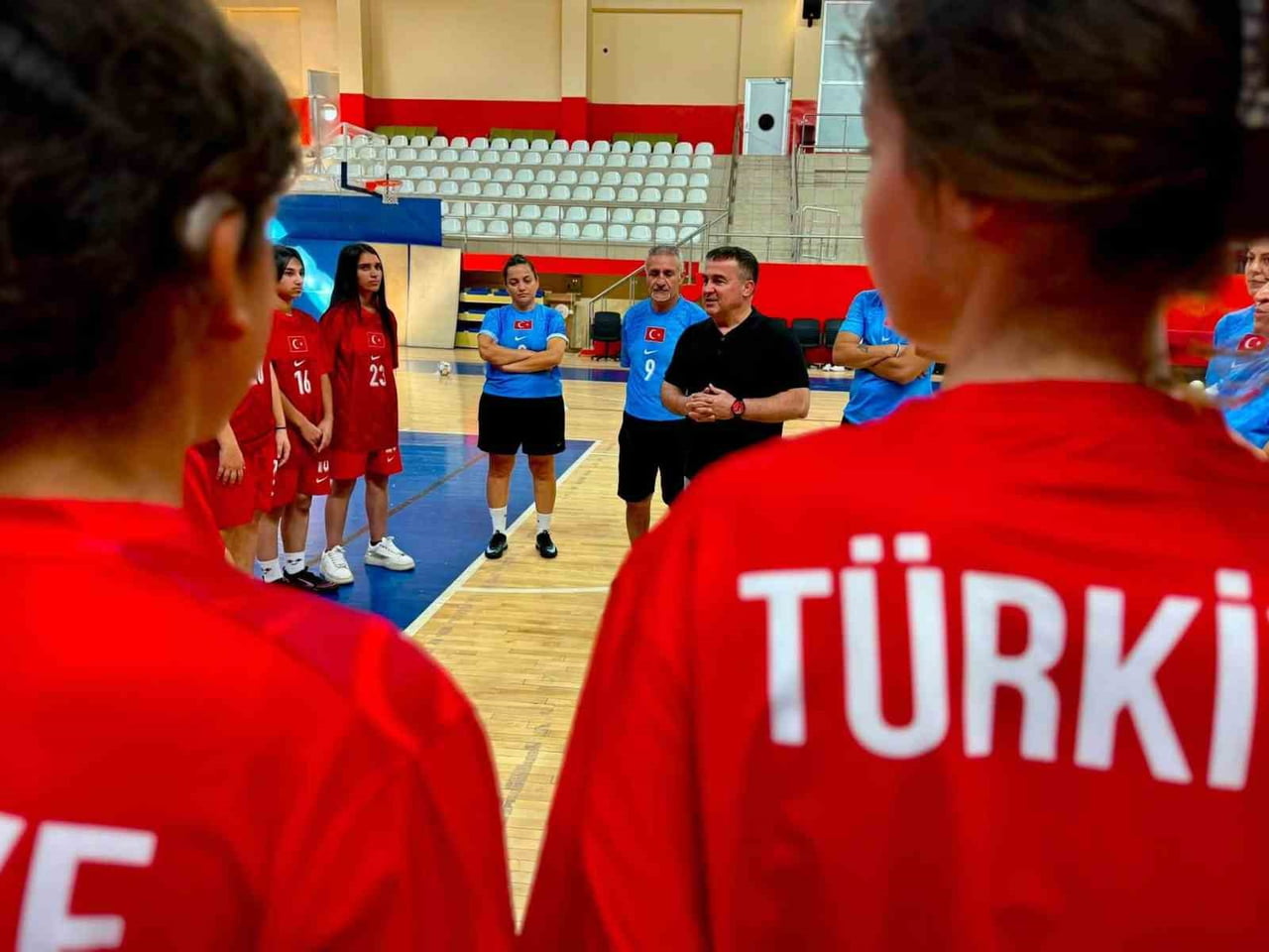 İŞİTME ENGELLİLER GENÇ KIZ FUTSAL MİLLİ TAKIMI KAMPI BİLECİK’TE BAŞLADI