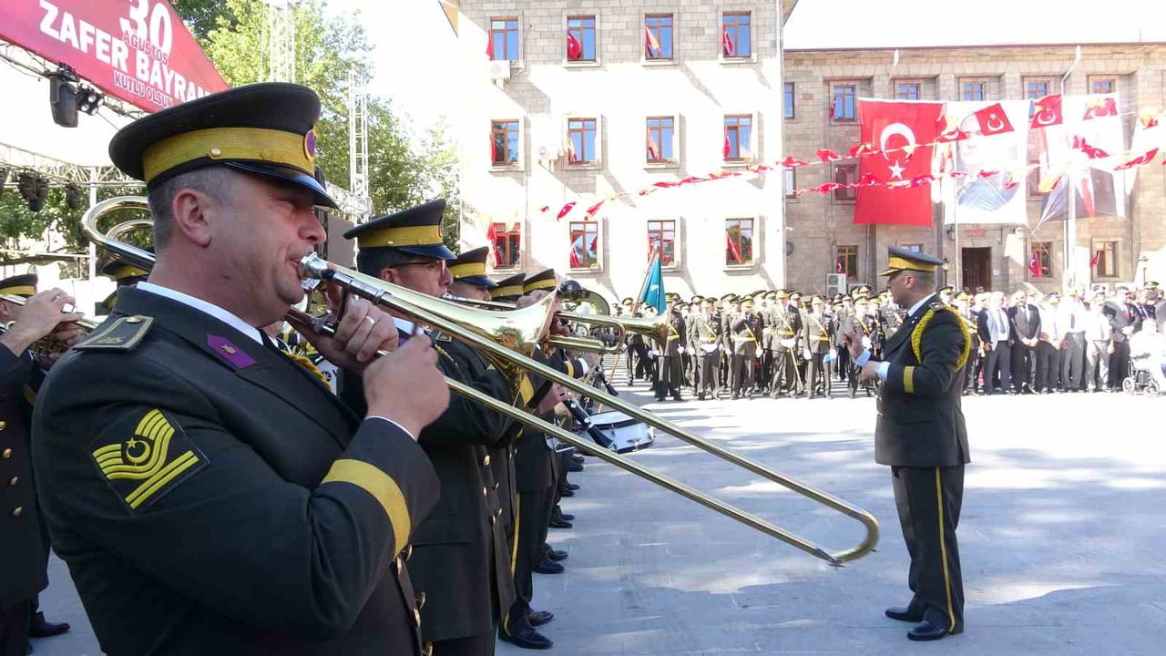 ISPARTA’DA 30 AĞUSTOS ZAFER BAYRAMI’NIN 104. YILI COŞKUYLA KUTLANDI.