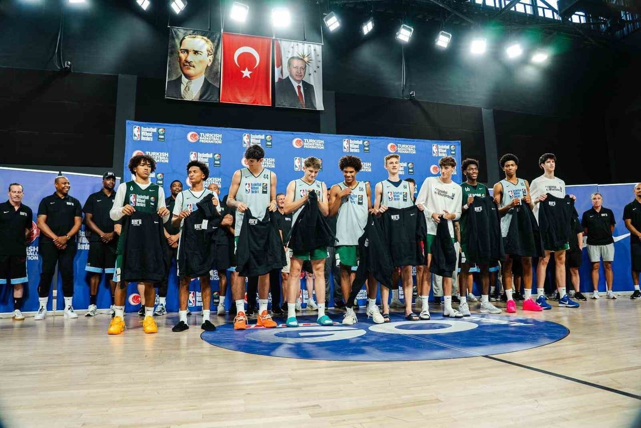 İSTANBUL’UN EV SAHİPLİĞİNDE DÜZENLENEN BASKETBALL WİTHOUT BORDERS (BWB) NEXT UP ERKEKLER KAMPI...