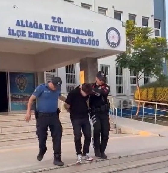 İZMİR'İN ALİAĞA İLÇESİNDE, HAKKINDA 22 YIL 11 AY 15 GÜN KESİNLEŞMİŞ HAPİS CEZASI BULUNAN ŞAHIS...