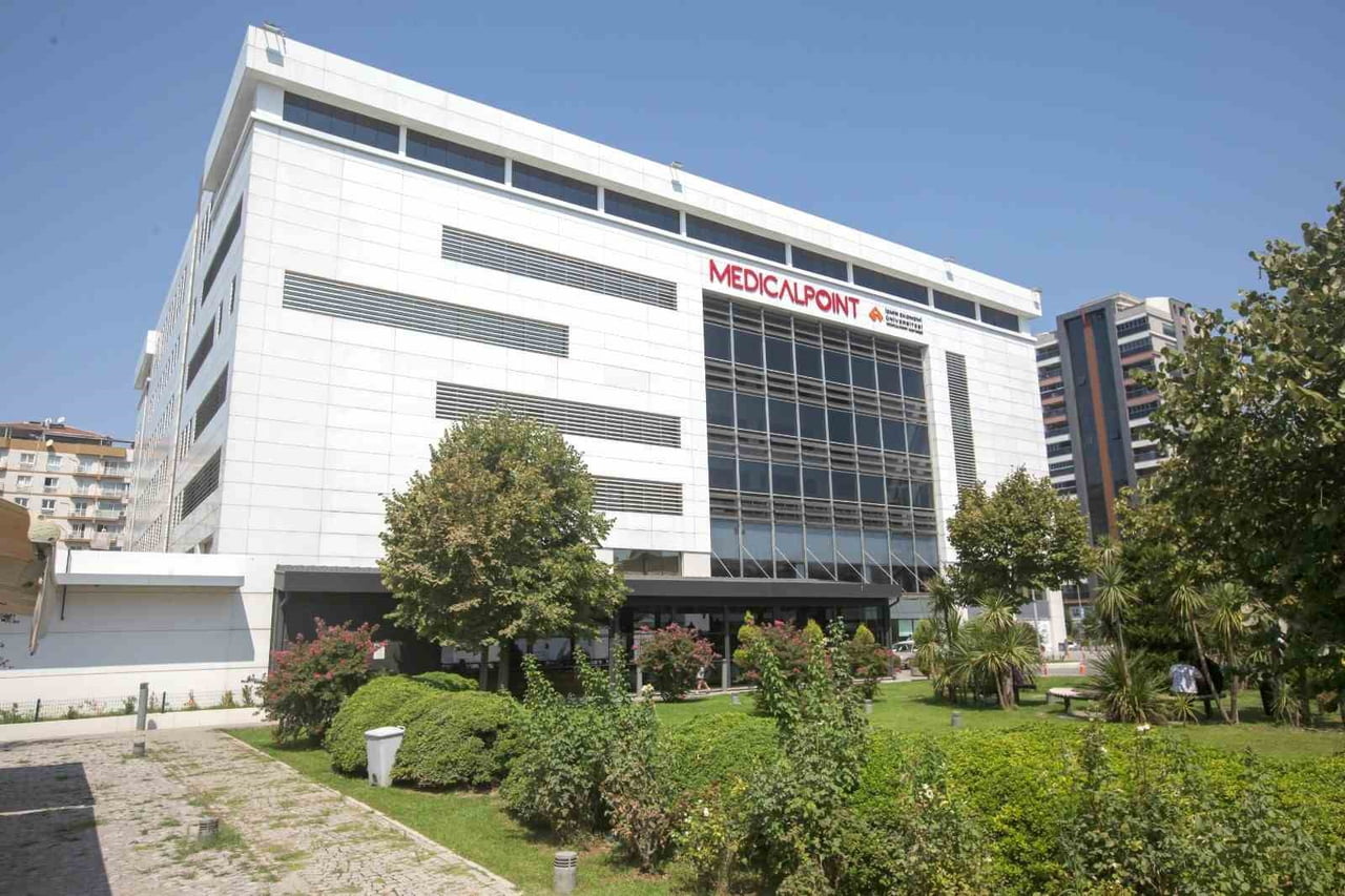 İZMİR EKONOMİ ÜNİVERSİTESİ MEDİCAL POİNT HASTANESİ