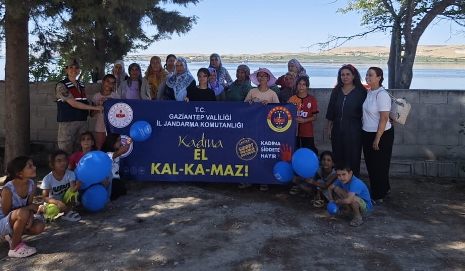 JANDARMA EKİPLERİ KADES UYGULAMASINI TANITTI