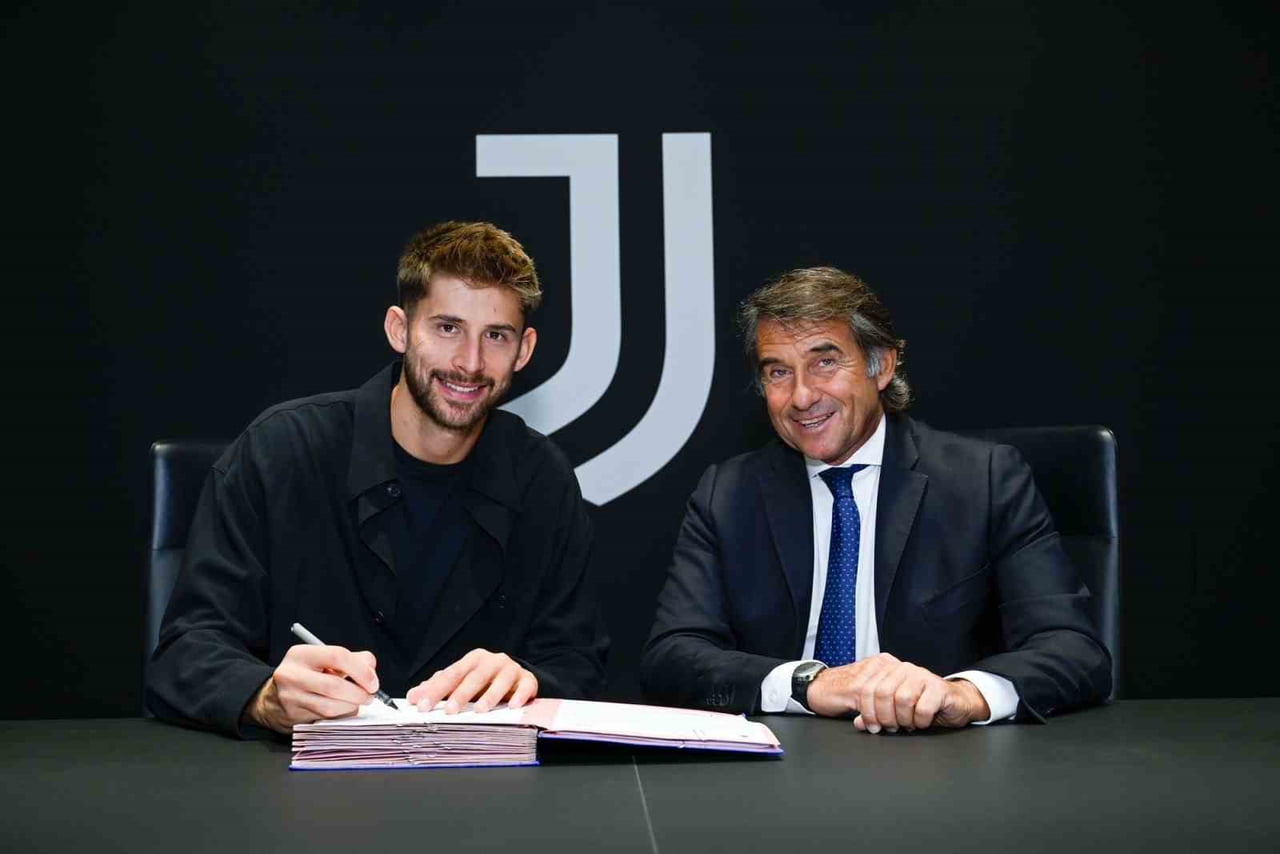JUVENTUS, SON OLARAK TOTTENHAM FORMASI GİYEN İTALYAN KALECİ GUGLİELMO VİCARİO'YU 30 HAZİRAN...
