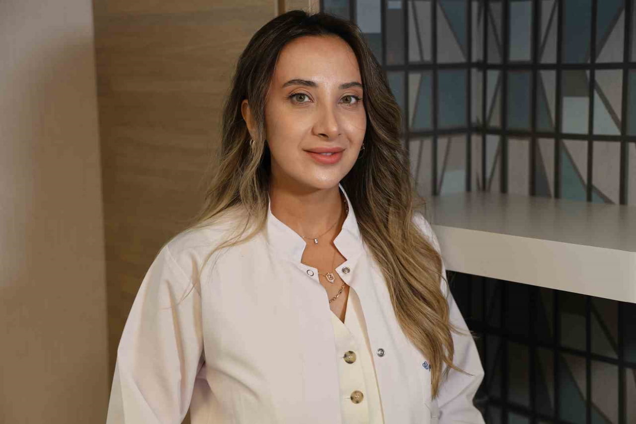 KADIN HASTALIKLARI VE DOĞUM UZMANI İREM HATİPOĞLU
