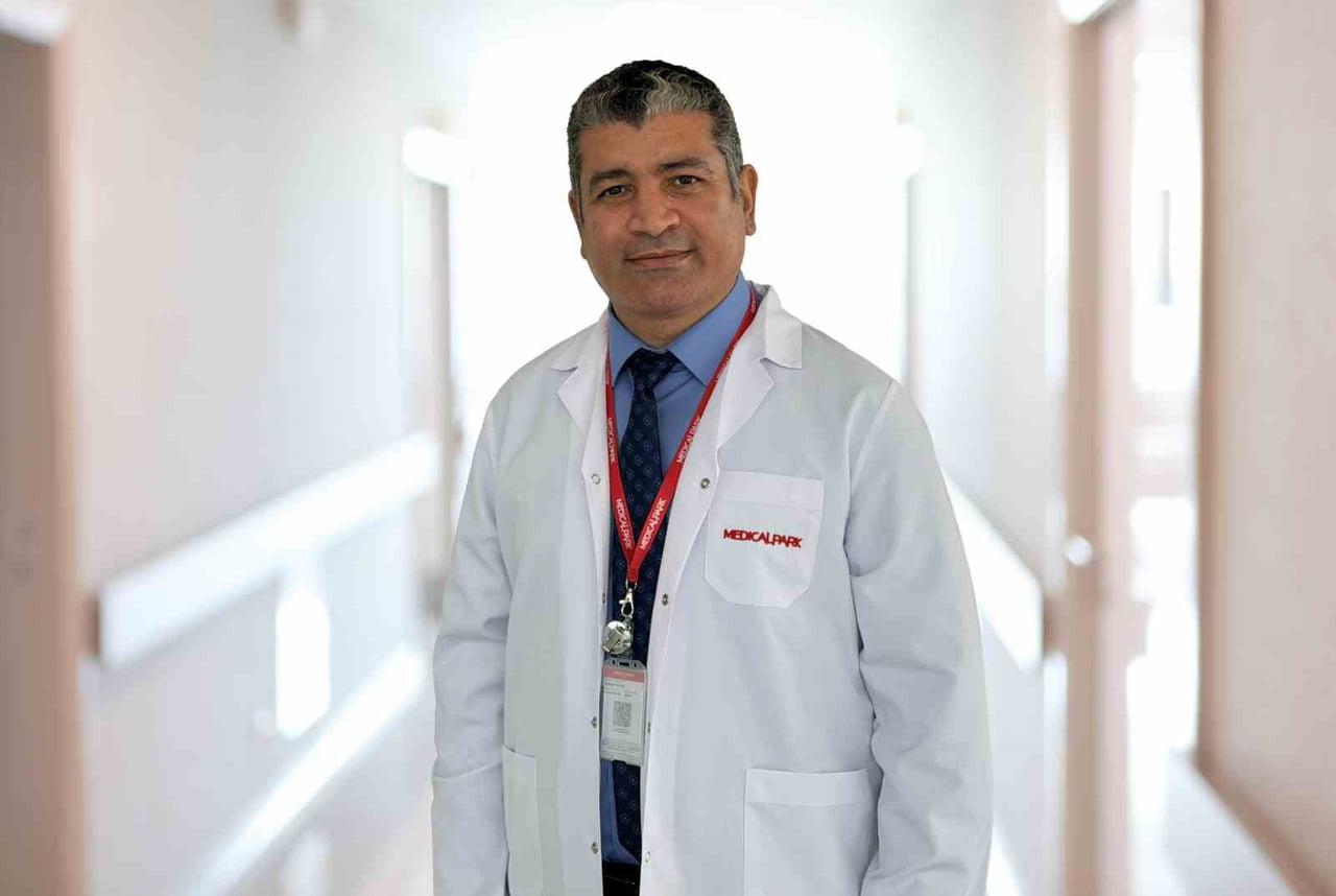 KADIN HASTALIKLARI VE DOĞUM UZMANI PROF. DR. SÜLEYMAN SALMAN