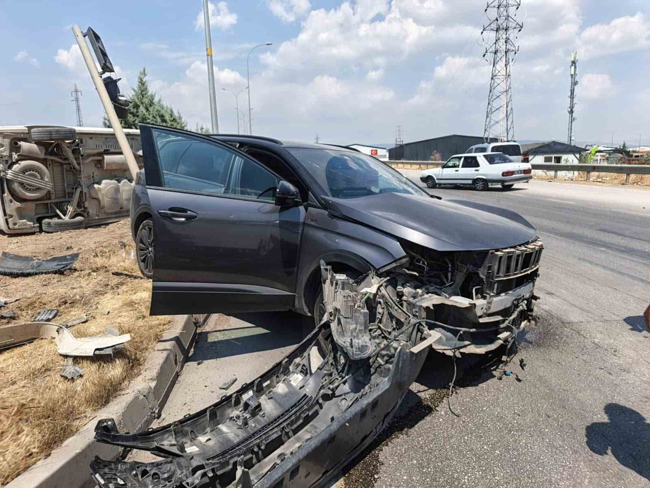 KAHRAMANMARAŞ'TA MEYDANA GELEN TRAFİK KAZASINDA 3 KİŞİ YARALANDI