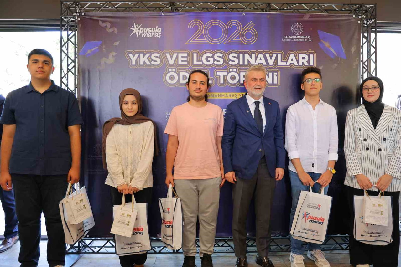 KAHRAMANMARAŞ'TA YKS VE LGS'DE DERECE ELDE EDEN ÖĞRENCİLER İÇİN PROGRAM DÜZENLENDİ.