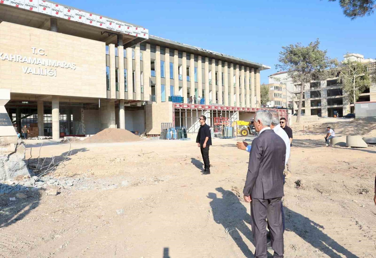 KAHRAMANMARAŞ VALİSİ MÜKERREM ÜNLÜER, YAPIMI DEVAM EDEN YENİ VALİLİK BİNASINDA İNCELEMEDE...