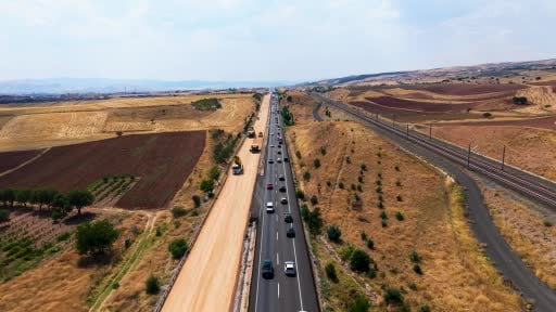 Kamyonet ile hafif ticari araç çarpıştı: 5 yaralı