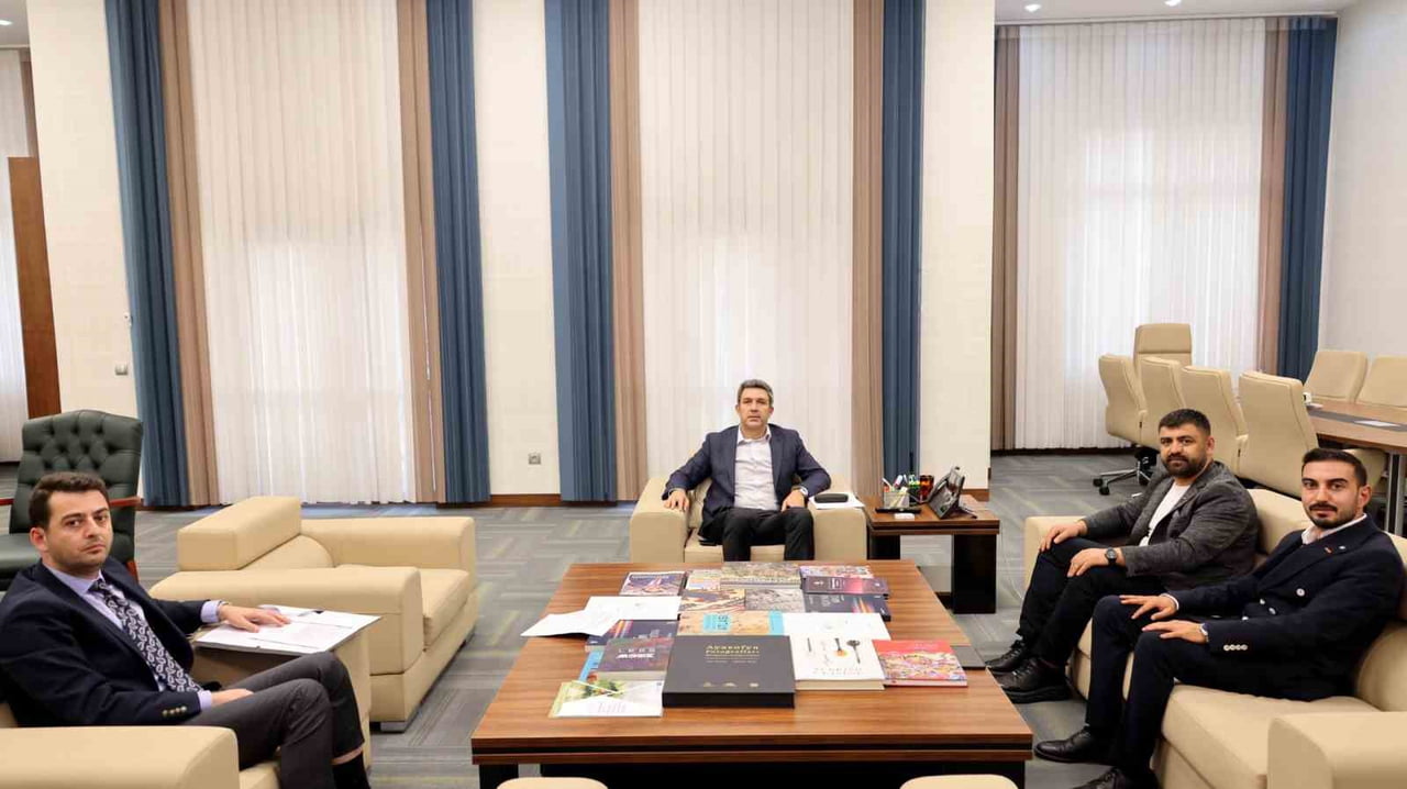 KAPADOKYA ALAN BAŞKANI A. CEM ASLANBAY, TÜRSAB KAPADOKYA BTK BAŞKANI FARUK KAHVECİ VE TÜRSAB...