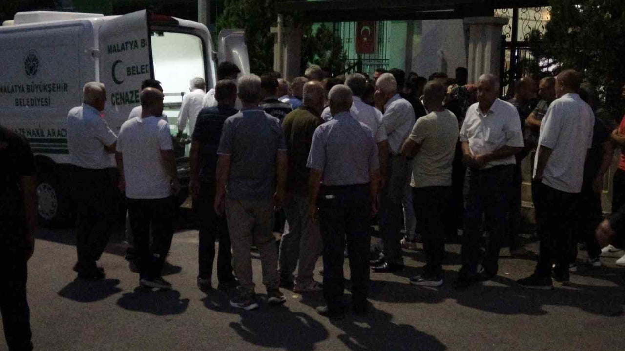 KARABULUT'UN ÖLÜMÜNDE İLK BELİRLEMELERE GÖRE ŞÜPHELİ BİR DURUMA RASTLANMAZ İKEN KESİN ÖLÜM...