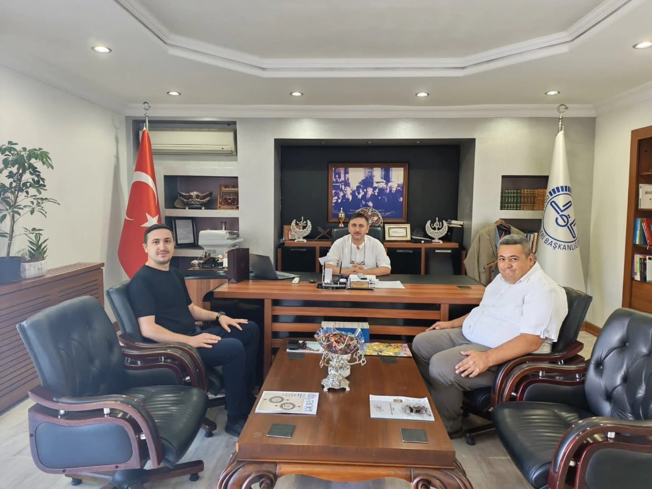KARADENİZ EREĞLİ AĞIZ VE DİŞ SAĞLIĞI MERKEZİ BAŞHEKİMİ DT. ERTUĞ ÇETİN İLE İDARİ VE MALİ İŞLER...