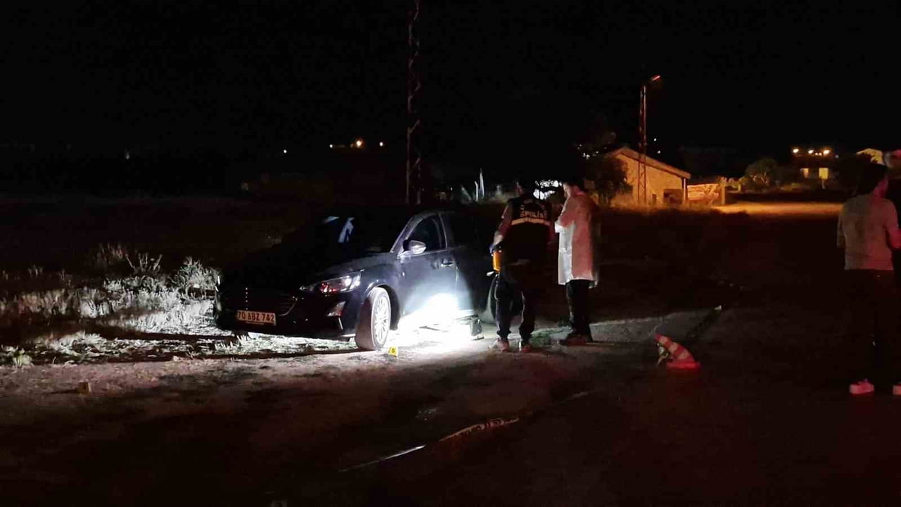 KARAMAN'DA İKİ KİŞİ ARASINDA ÇIKAN SİLAHLI KAVGADA 1 KİŞİ BACAĞINDAN VURULARAK YARALANDI.