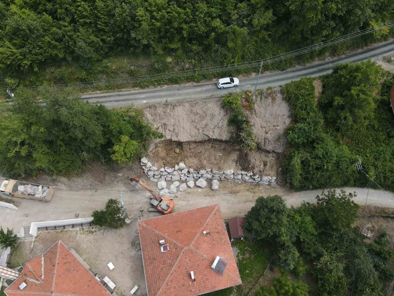 KASTAMONU’NUN CİDE VE DOĞANYURT İLÇELERİNDE YAŞANAN SEL SONRASINDA HASAR GÖREN VE GÖÇÜKLER OLUŞAN...