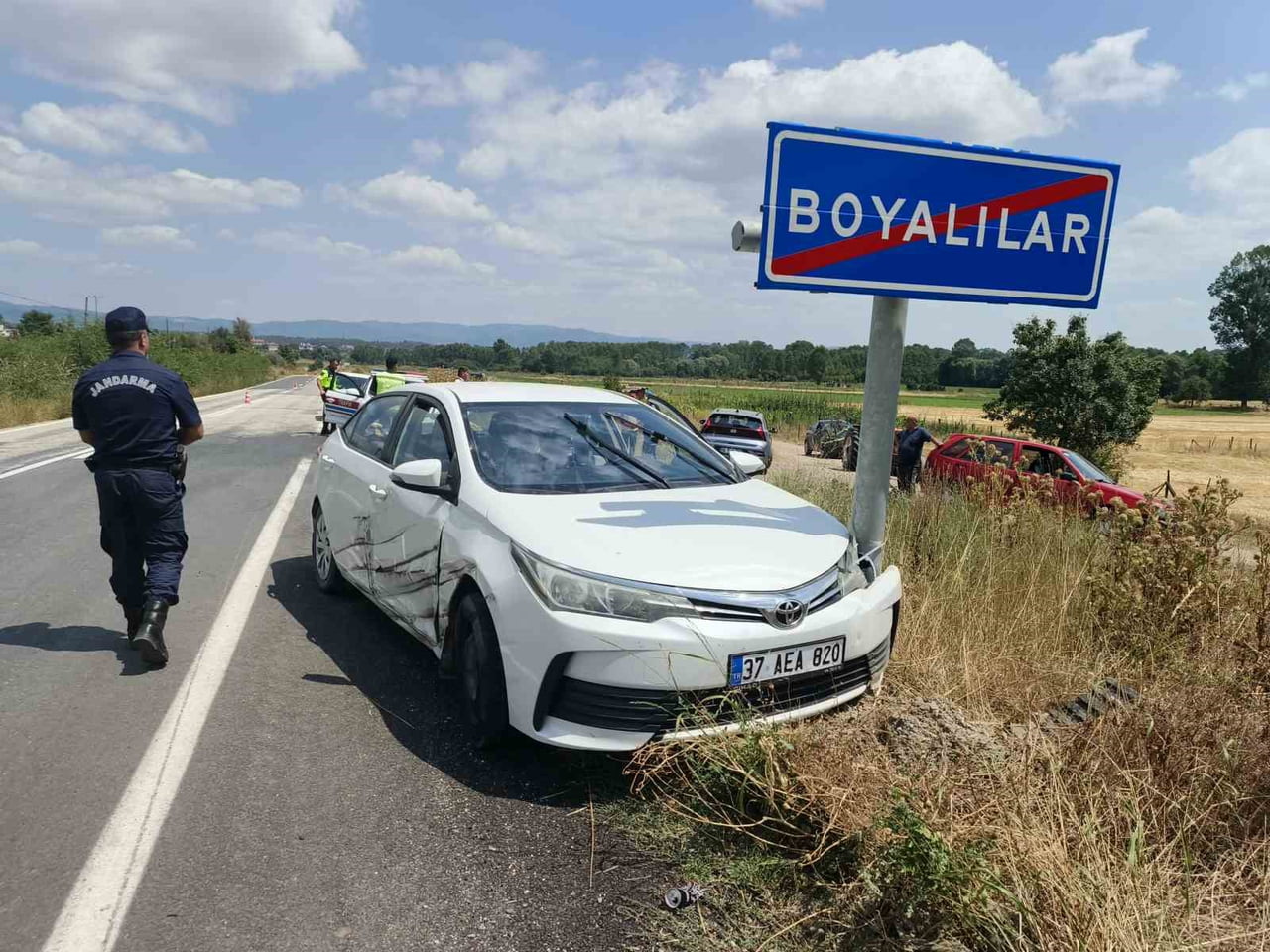 KASTAMONU’NUN DADAY İLÇESİNDE OTOMOBİLİN TRAKTÖRE ÇARPMASI NETİCESİNDE MEYDANA GELEN KAZADA 2 KİŞİ...