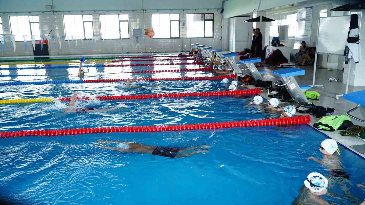 KAYSERİ BÜYÜKŞEHİR BELEDİYESİ BÜNYESİNDE HİZMET VEREN ERCİYES YÜKSEK İRTİFA KAMP MERKEZİ, FARKLI...
