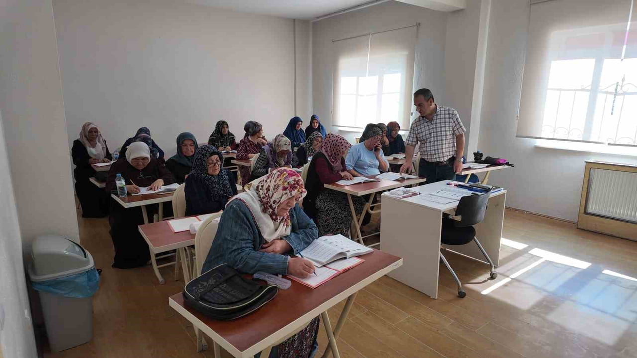 KAYSERİ BÜYÜKŞEHİR BELEDİYESİ; KAYMEK ARACILIĞIYLA ESKİŞEHİR BAĞLARI’NDA AÇTIĞI YETİŞKİNLER 1....