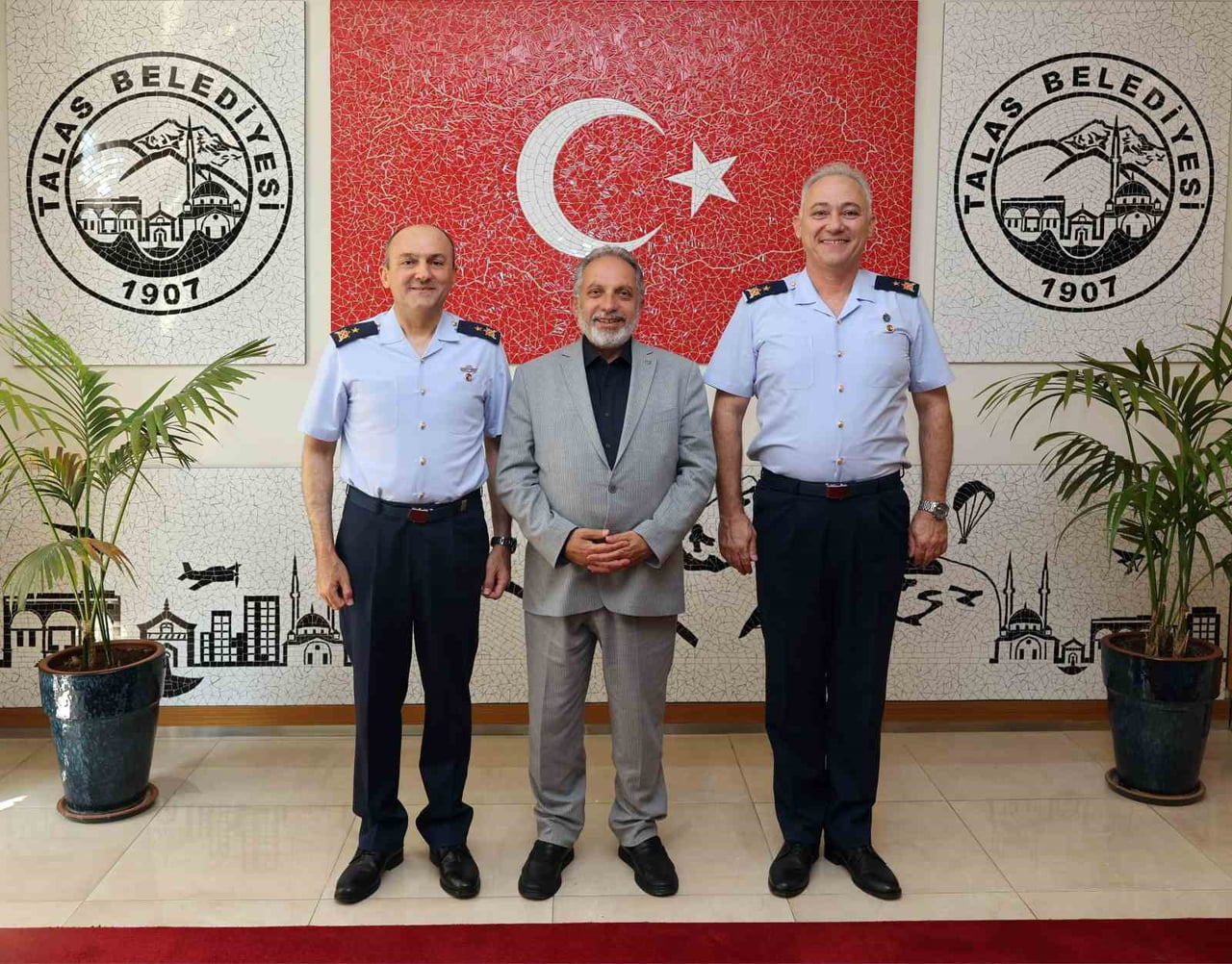 KAYSERİ’DE GÖREV SÜRELERİNİ TAMAMLAYAN GARNİZON KOMUTANI HV. PLT. TUĞG. HASAN VOLKAN GÜLERYÜZ VE...