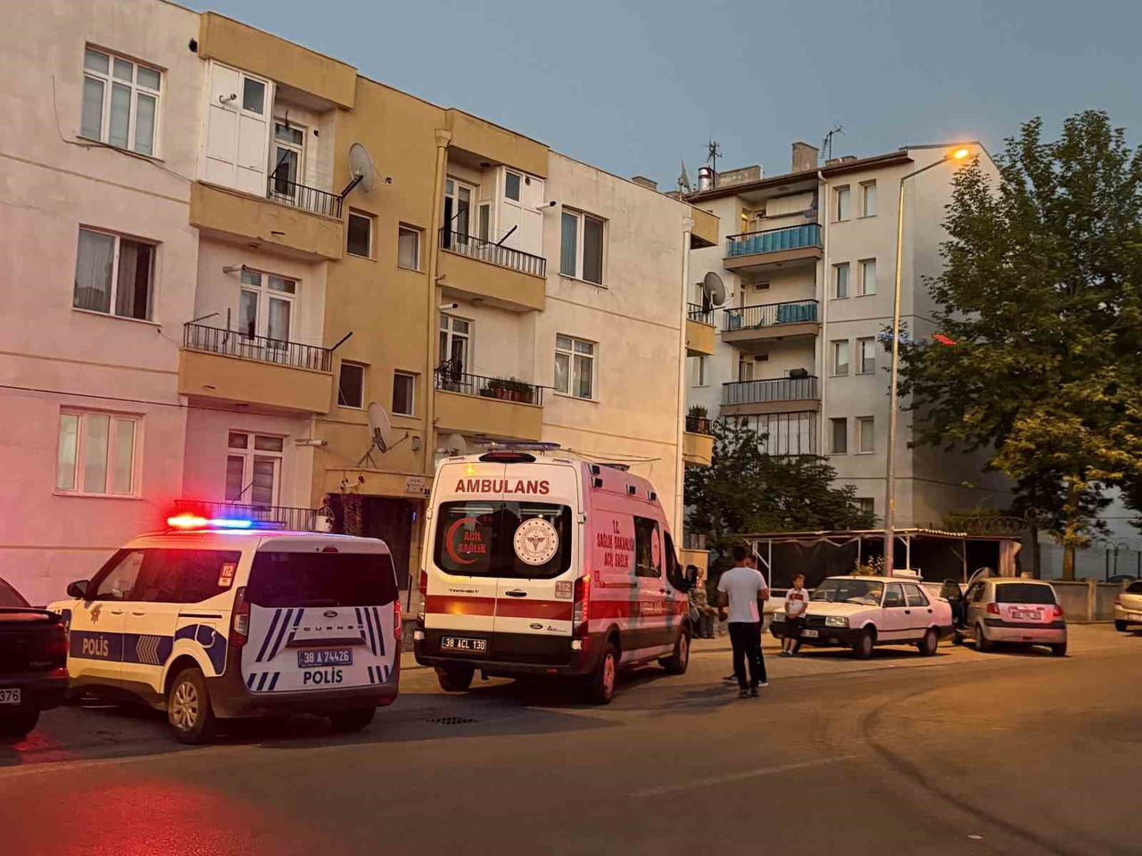 KAYSERİ’NİN KOCASİNAN İLÇESİNDE 54 YAŞINDAKİ ADAM EVİNDE ÖLÜ BULUNDU.