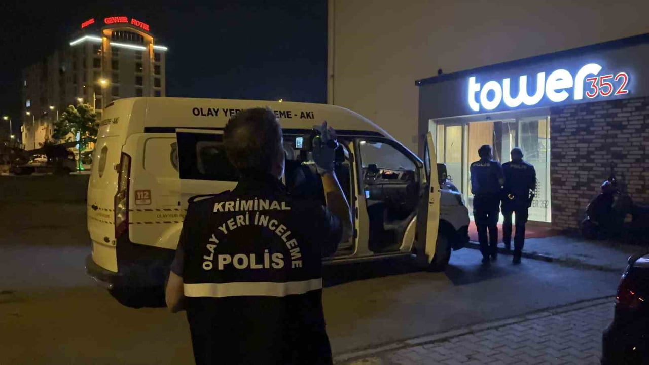 KAYSERİ’NİN MELİKGAZİ İLÇESİNDE BİR REZİDANSTA KALAN 58 YAŞINDAKİ ADAM ODASINDA ÖLÜ...