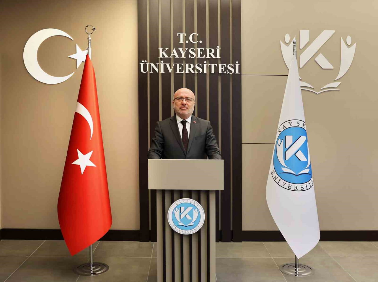 KAYSERİ ÜNİVERSİTESİ (KAYÜ) REKTÖRÜ PROF. DR. KURTULUŞ KARAMUSTAFA, BU GECE İDRAK EDECEĞİMİZ...