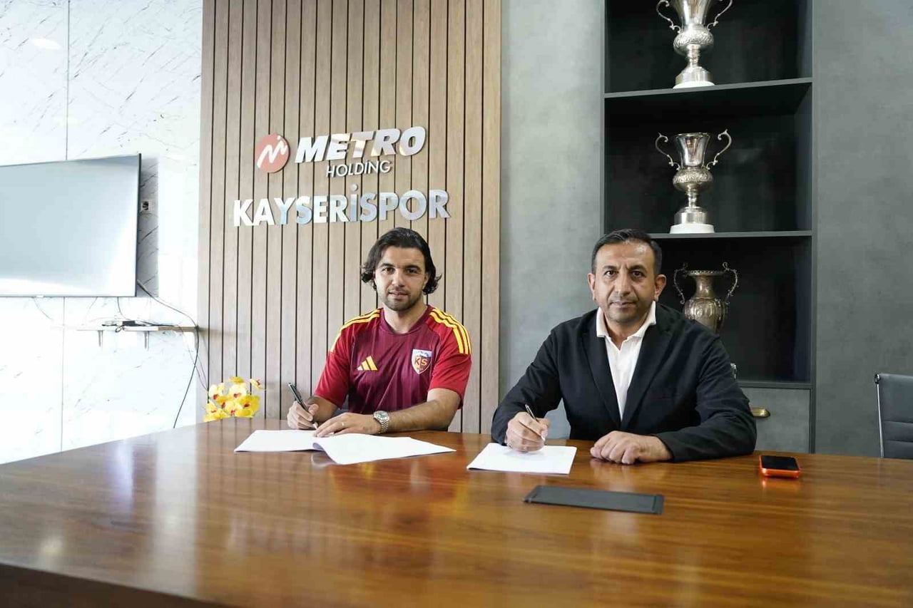 KAYSERİSPOR, AMEDSPOR’DAN SİNAN KURT İLE 1 YILLIK SÖZLEŞME İMZALADI.