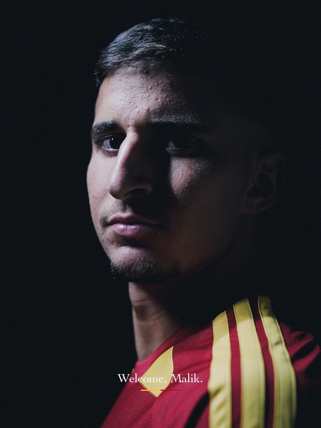 KAYSERİSPOR, TÜRK ASILLI ALMAN OYUNCU MALİK HAYVALİ İLE SÖZLEŞME İMZALADI.