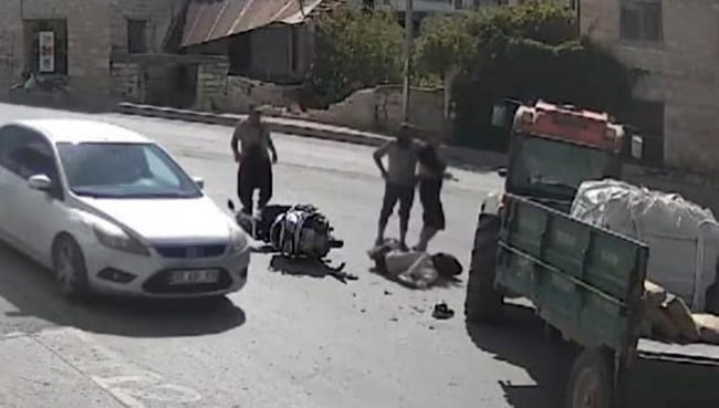 KAZA ANI BİR İŞ YERİNİN GÜVENLİK KAMERASINA YANSIDI.