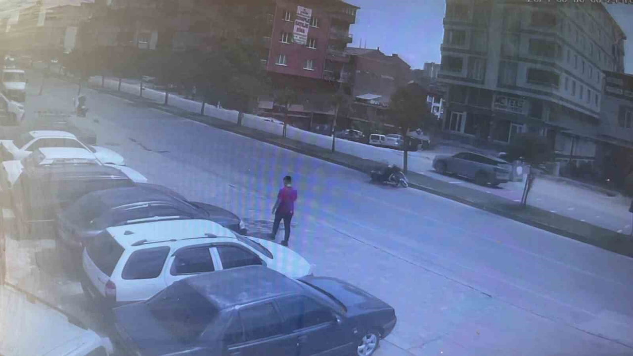 KAZA ANI İŞ YERİ GÜVENLİK KAMERASINA YANSIMASI