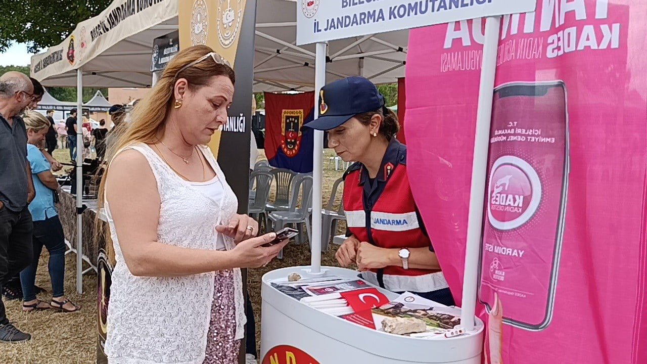 KINIK FESTİVALİ’NDE 500 KADINA KADES ANLATILDI