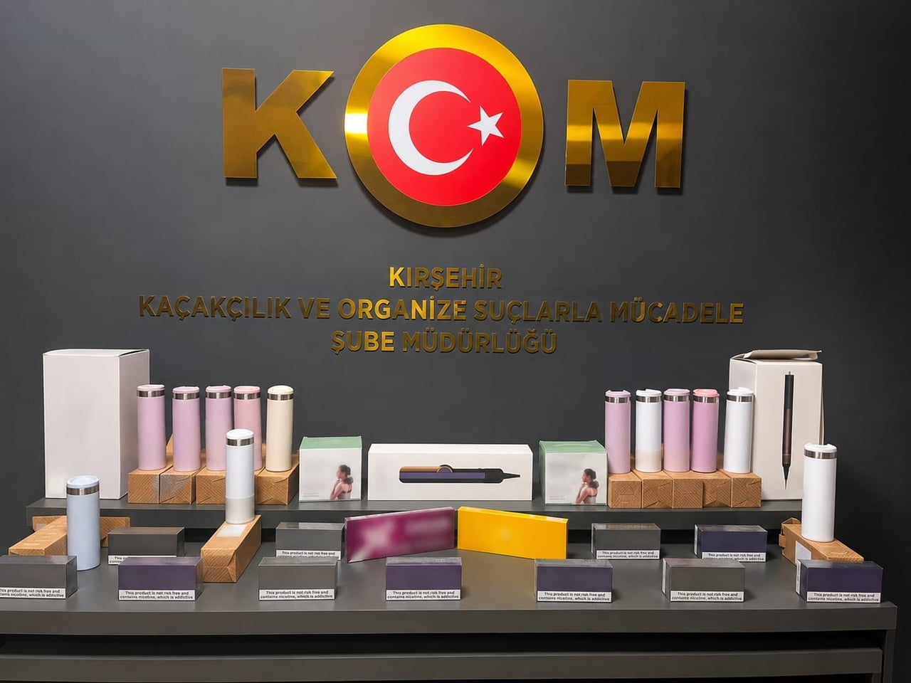 KIRŞEHİR'DE POLİS EKİPLERİ TARAFINDAN YAPILAN ÇALIŞMALARDA 130 PAKET KAÇAK ISITILMIŞ TÜTÜN ÜRÜNÜ...