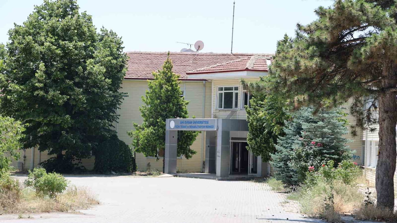 KIRŞEHİR İL GENEL MECLİSİ, TERME KAPLICASI YERLEŞKESİNDE BULUNAN VE RİSKLİ OLDUĞU TESPİT EDİLEN...