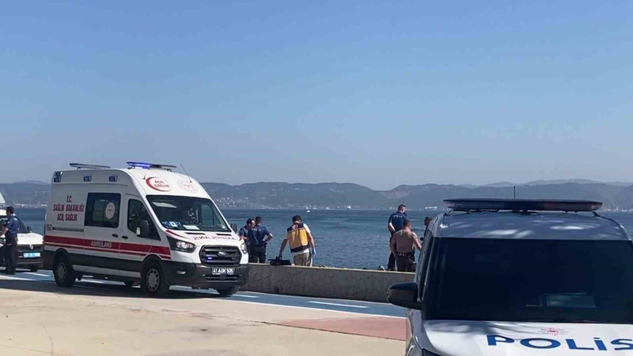 KOCAELİ'NİN DARICA İLÇESİNDE SAHİLDE ÖNCE 2 KADININ, KISA SÜRE SONRA İSE BİR ERKEĞİN CANSIZ BEDENİ...