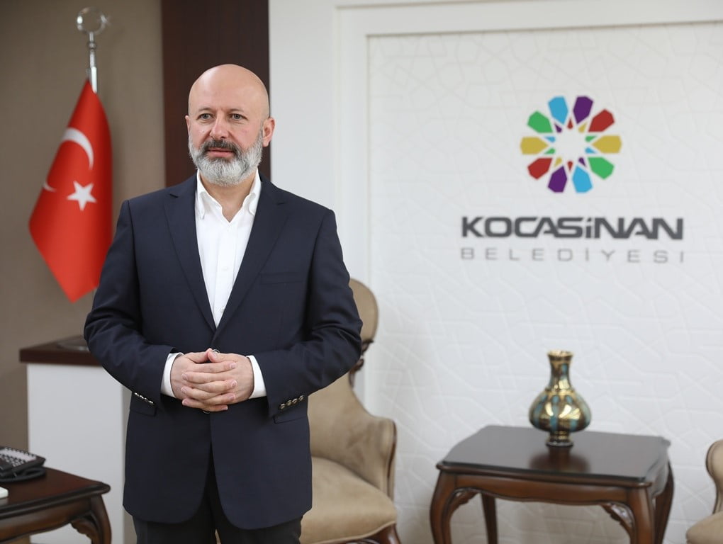 KOCASİNAN BELEDİYE BAŞKANI AHMET ÇOLAKBAYRAKDAR; MEVLİD KANDİLİ DOLAYISIYLA BİR MESAJ...