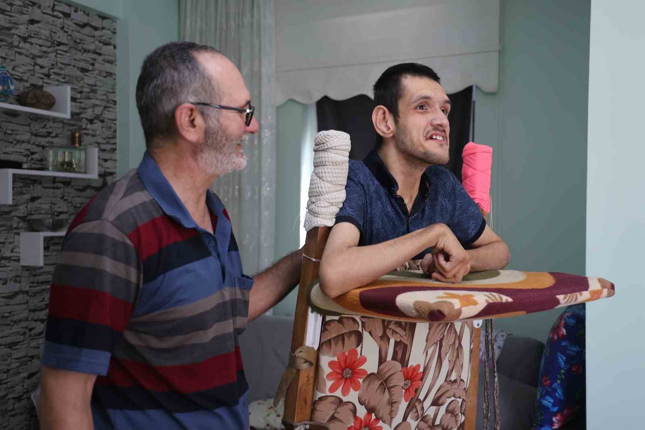 KONYA'DA 3 AYLIKKEN FARK EDİLEN RAHATSIZLIĞI NEDENİYLE YILLARDIR ÖZEL BAKIMA İHTİYAÇ DUYAN OĞLUNUN...