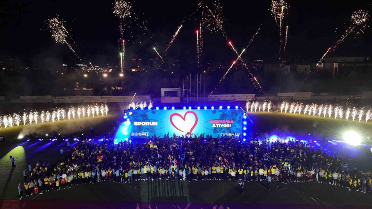 KONYA BÜYÜKŞEHİR BELEDİYESİ’NİN MERKEZ DIŞINDAKİ 28 İLÇEDE HAYATA GEÇİRDİĞİ YAZ SPOR OKULLARI’NA...