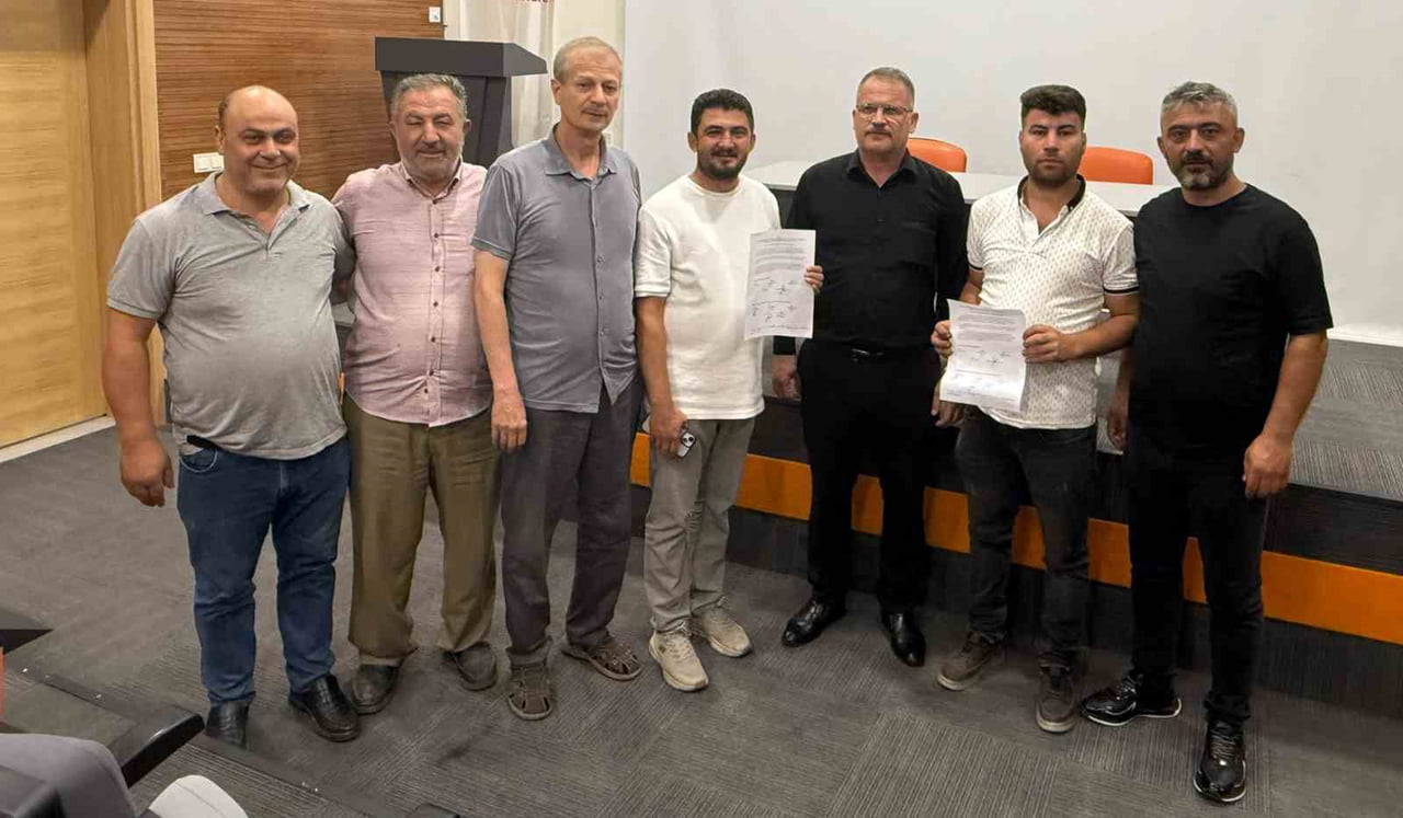 KULA BELEDİYESİ MECLİS KOMİSYONLARI, KULA BELEDİYE BAŞKANI HİKMET DÖNMEZ'İN TALİMATIYLA SALONUN...