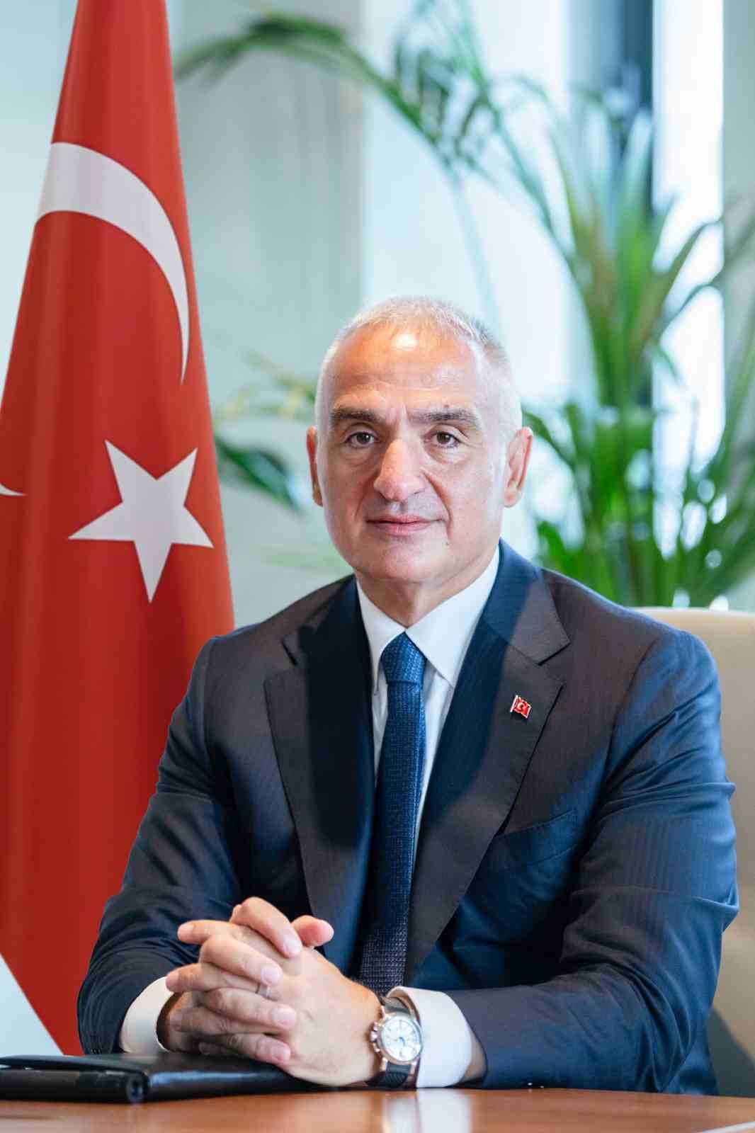 KÜLTÜR VE TURİZM BAKANI MEHMET NURİ ERSOY, SOSYAL MEDYA HESABINDAN YAPTIĞI PAYLAŞIMDA ASPENDOS...