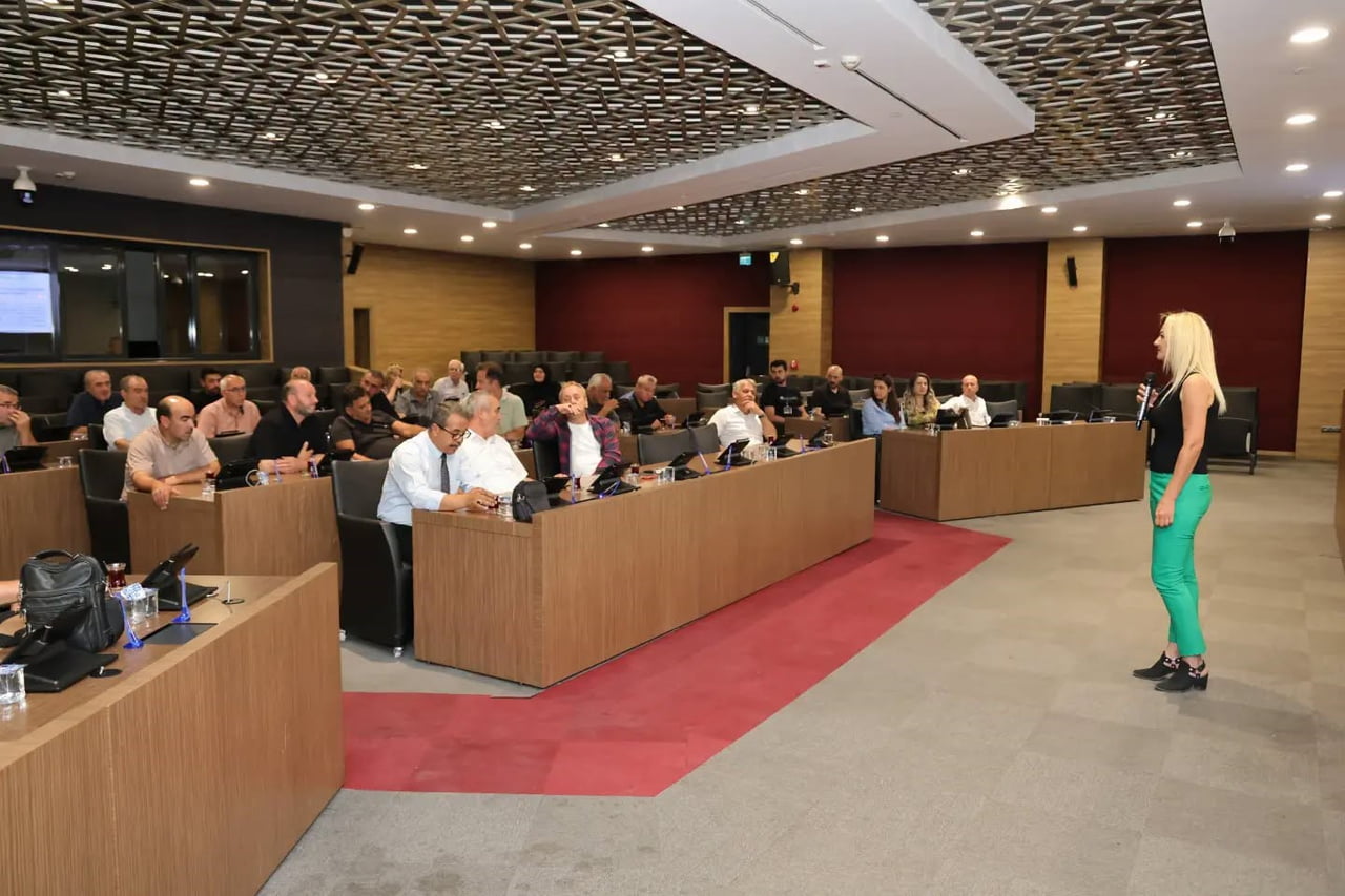 KÜTAHYA'DA MAHALLE MUHTARLARINA 'DEPOZİTO YÖNETİM SİSTEMİ' TANITILDI