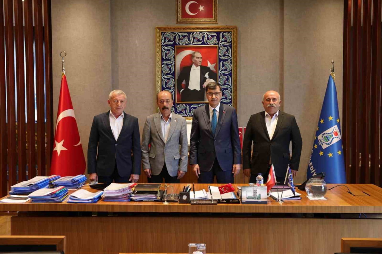 KÜTAHYA BELEDİYE BAŞKANI EYÜP KAHVECİ, ŞAPHANE BELEDİYE BAŞKANI LÜTFİ MUTLU, DUMLUPINAR BELEDİYE...