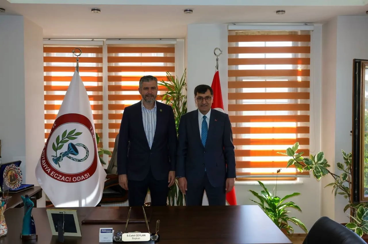 KÜTAHYA BELEDİYE BAŞKANI KAHVECİ’DEN ECZACI ODASI’NA ZİYARET