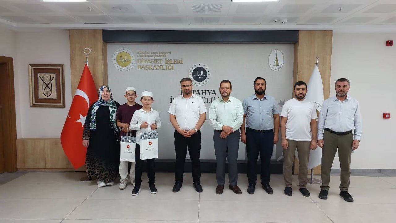 KÜTAHYA’DA KUR’AN-I KERİM’İ GÜZEL OKUMA YARIŞMASI DÜZENLENDİ