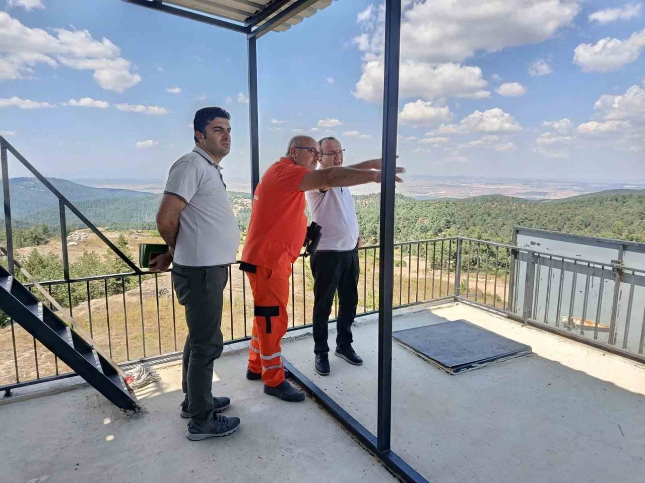 KÜTAHYA’DA ORMAN YANGINLARINA KARŞI SAHA DENETİMLERİ SÜRÜYOR