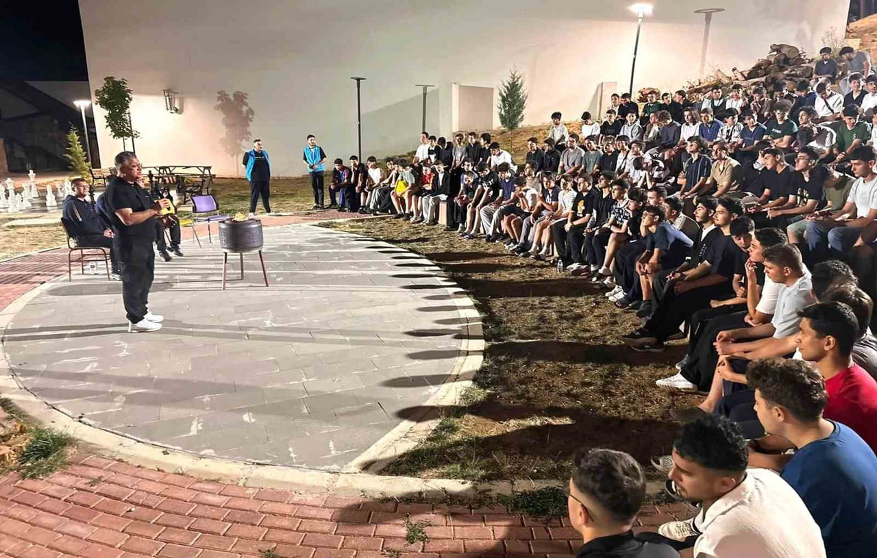 KÜTAHYA DUMLUPINAR ÜNİVERSİTESİ (DPÜ) REKTÖRÜ PROF. DR. SÜLEYMAN KIZILTOPRAK, GENÇLİK VE SPOR...