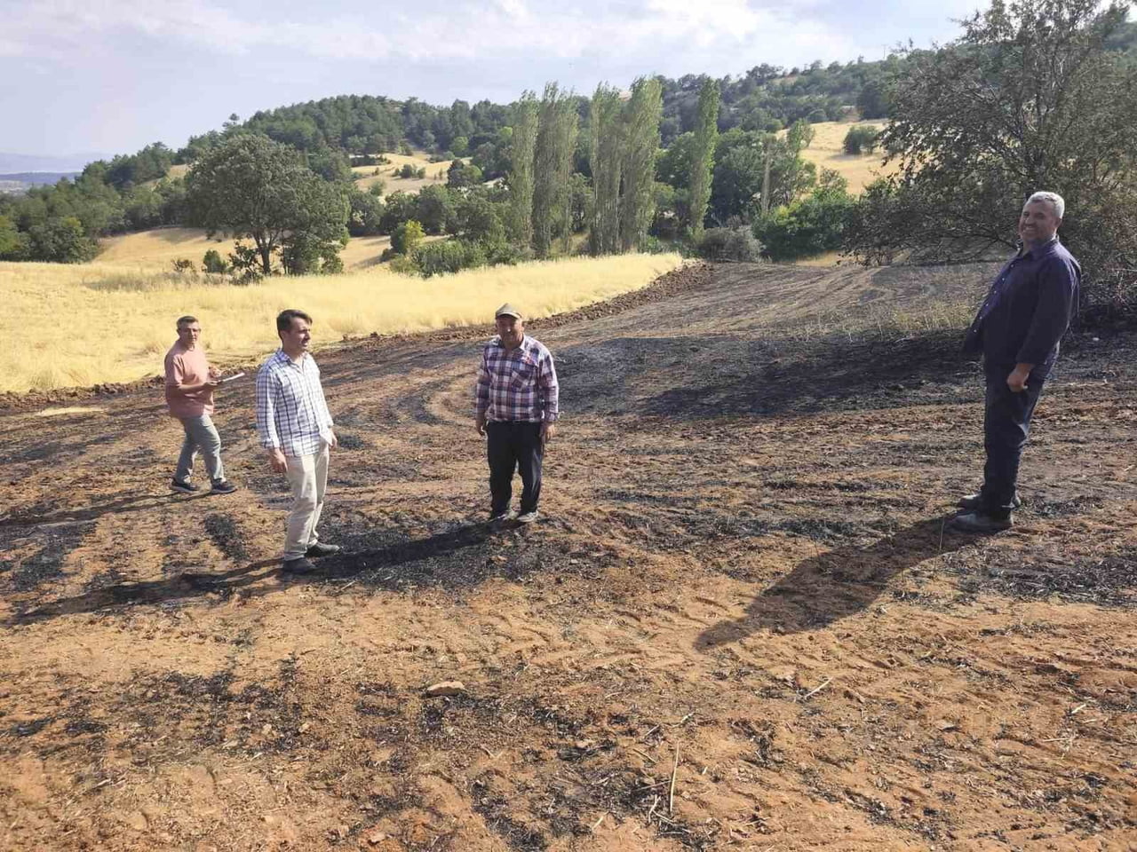KÜTAHYA MUSTAFALAR KÖYÜ’NDE YANGIN SONRASI ZARAR GÖREN ALANLARDA HASAR TESPİT ÇALIŞMASI