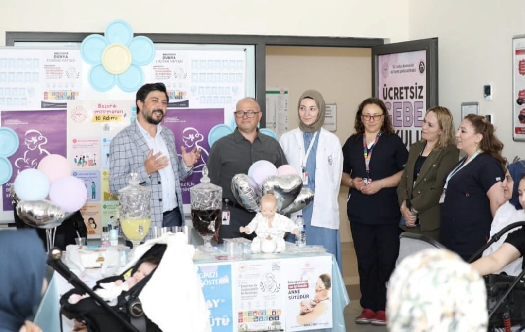 KÜTAHYA ŞEHİR HASTANESİNDE DÜNYA EMZİRME HAFTASI FARKINDALIĞI